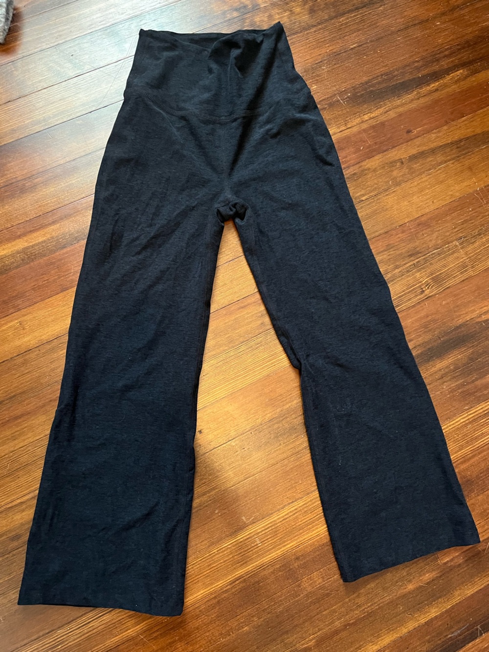 High-Waist Black Knit cropped Wide-Leg Pants